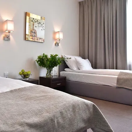 Hi-fi 3* Nowy Tomyśl